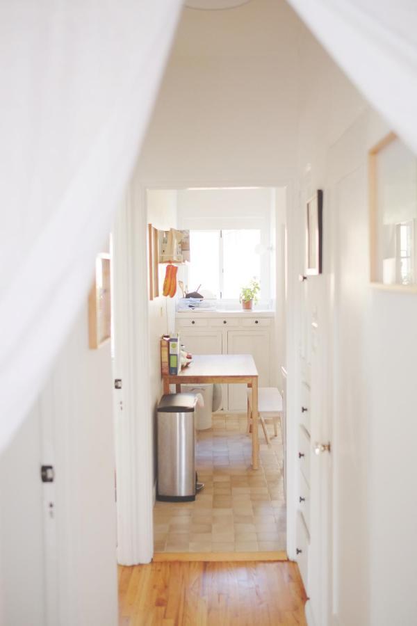 Gorgeous In Trendy Echo Park Apartment Los Angeles